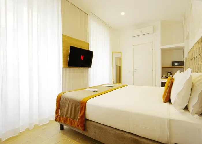 Home At Rome Vatican Suites
